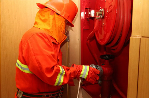 3慈銘員工現(xiàn)場演示2.jpg 3慈銘員工現(xiàn)場演示2.jpg